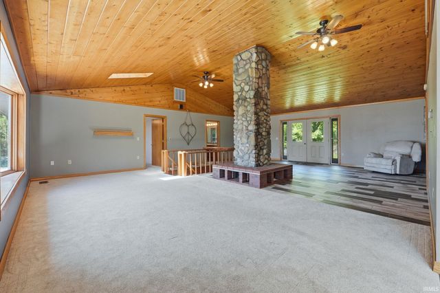 11401 W 500 S Road, Mentone, IN 46539