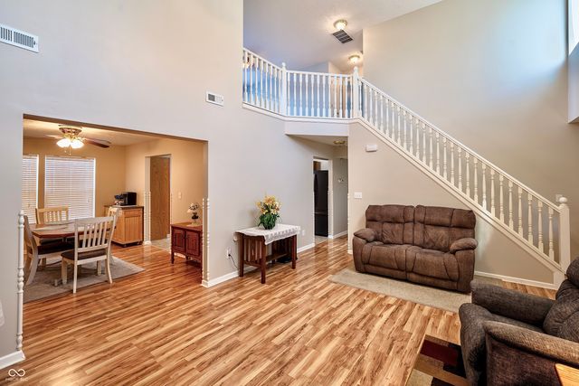 25 English Green, Westfield, IN 46074