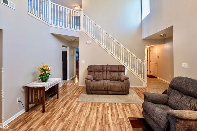 25 English Green, Westfield, IN 46074