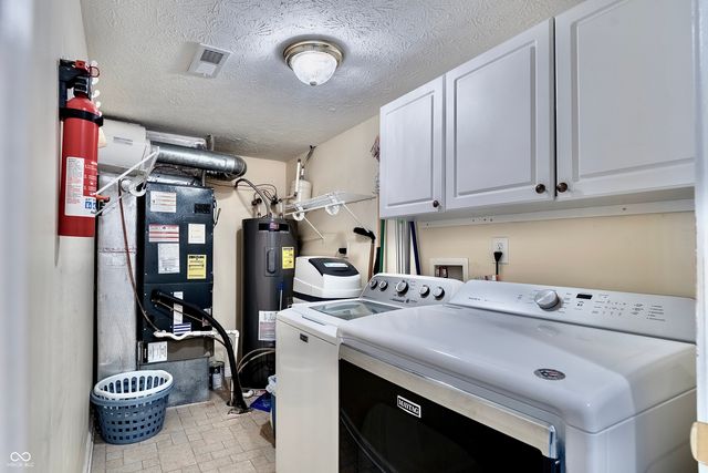 25 English Green, Westfield, IN 46074