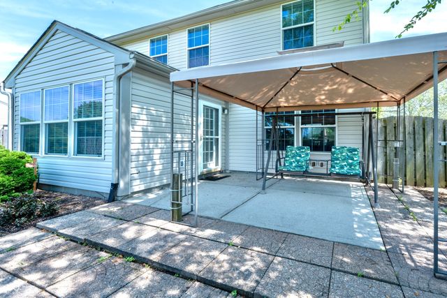 25 English Green, Westfield, IN 46074