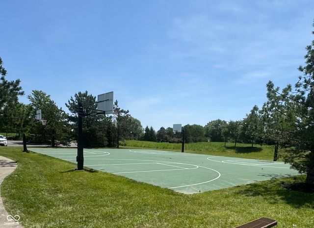 25 English Green, Westfield, IN 46074