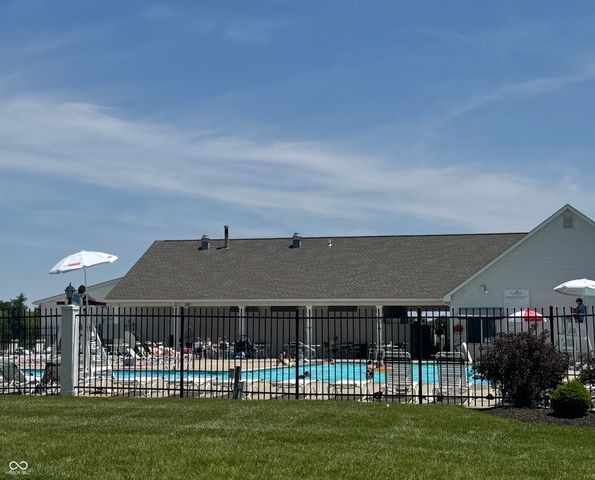 25 English Green, Westfield, IN 46074