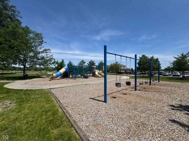 25 English Green, Westfield, IN 46074