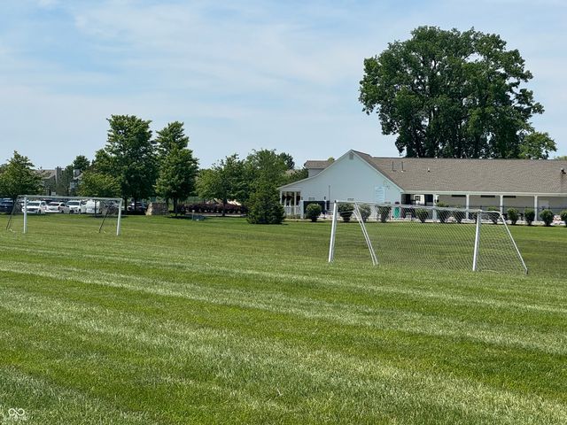 25 English Green, Westfield, IN 46074