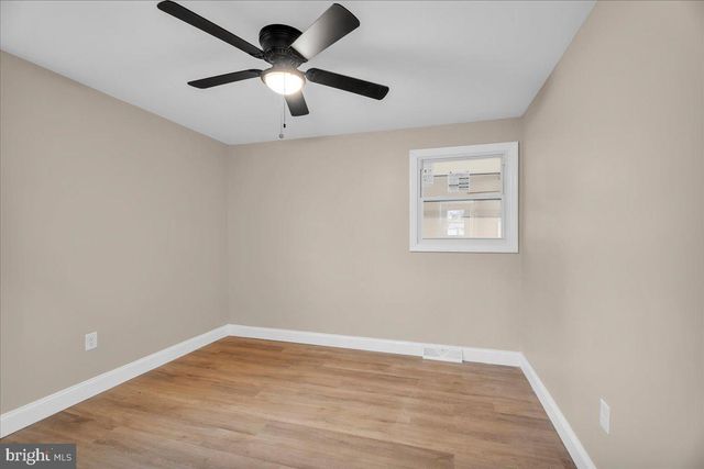 196 JERRYS AVE, Clayton, NJ 08312