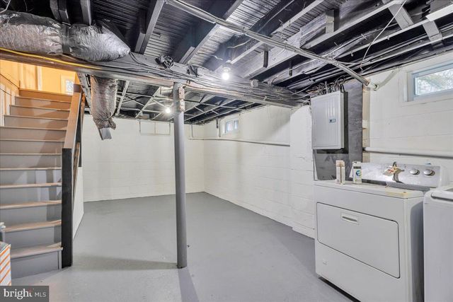 196 JERRYS AVE, Clayton, NJ 08312