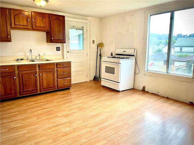 1017 Johnston Ave, Kittanning Boro, PA 16201