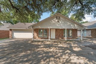 2439 S 2nd Street, Waco, TX 76706