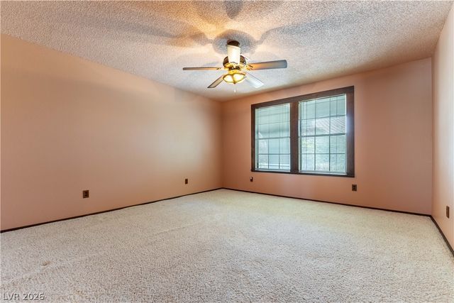 8520 West Hammer Lane, Las Vegas, NV 89149