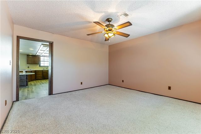 8520 West Hammer Lane, Las Vegas, NV 89149