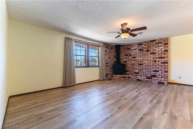 8520 West Hammer Lane, Las Vegas, NV 89149