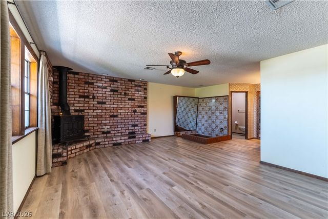 8520 West Hammer Lane, Las Vegas, NV 89149