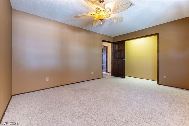 8520 West Hammer Lane, Las Vegas, NV 89149