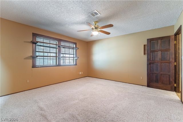 8520 West Hammer Lane, Las Vegas, NV 89149