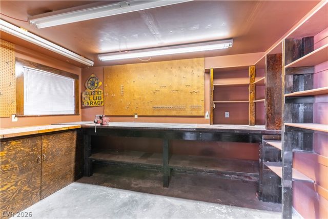 8520 West Hammer Lane, Las Vegas, NV 89149