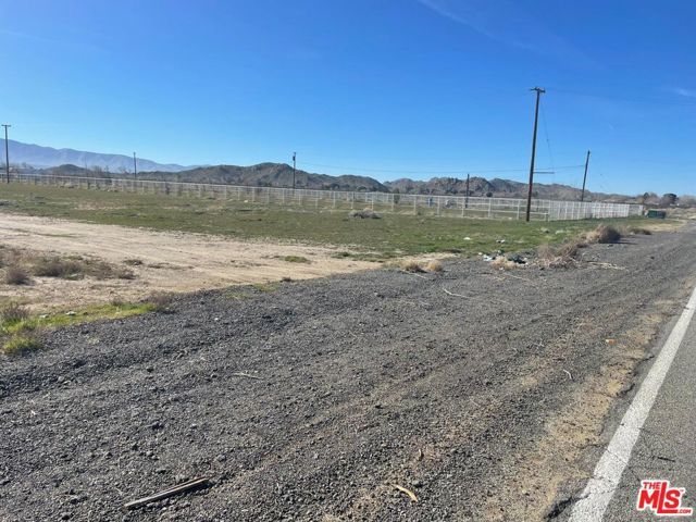 18468 E Ave O, Palmdale, CA 93591