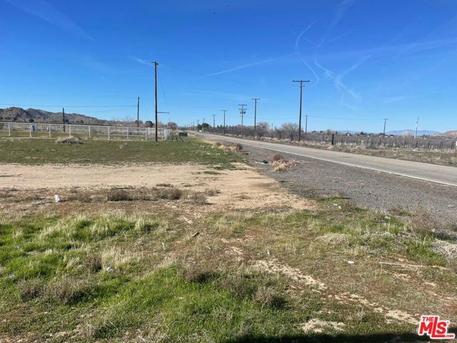 18468 E Ave O, Palmdale, CA 93591