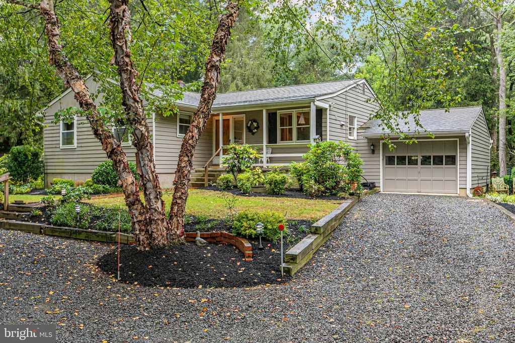 63 N MILL RD, Princeton Junction, NJ 08550