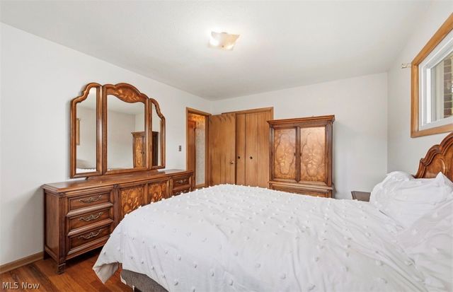 1771 Crestwood Road, Mayfield Heights, OH 44124