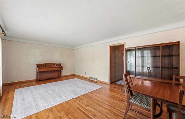 1771 Crestwood Road, Mayfield Heights, OH 44124