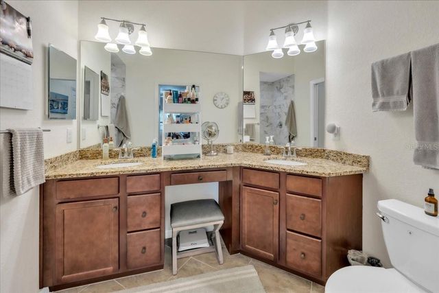 5527 PALMER CIRCLE 203, Bradenton, FL 34211