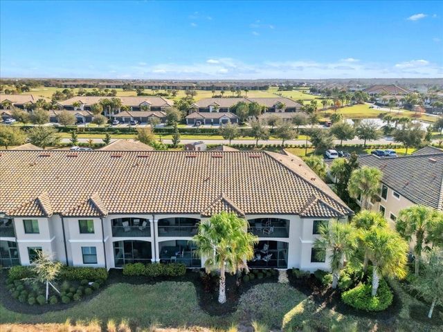 5527 PALMER CIRCLE 203, Bradenton, FL 34211