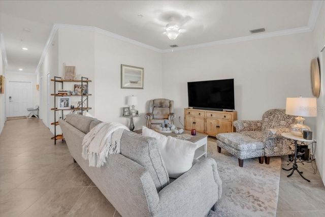 5527 PALMER CIRCLE 203, Bradenton, FL 34211