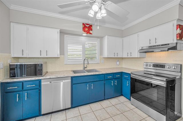 3835 LIGHTHOUSE WAY, New Port Richey, FL 34652