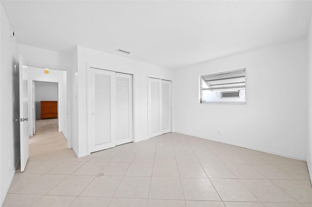 7005 NW 11th Street, Margate, FL 33063