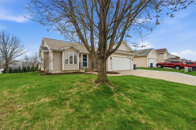 733 71st Street NE, Cedar Rapids, IA 52402