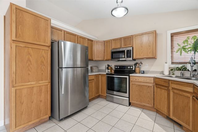 733 71st Street NE, Cedar Rapids, IA 52402