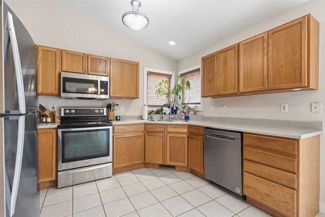 733 71st Street NE, Cedar Rapids, IA 52402