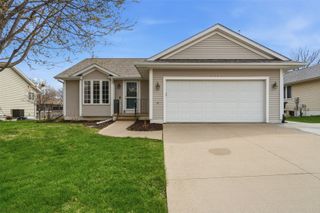 733 71st Street NE, Cedar Rapids, IA 52402