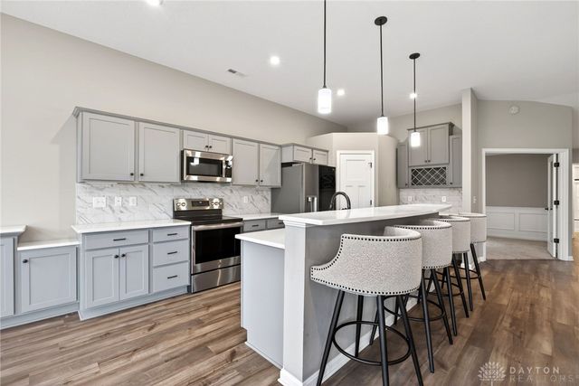 72 Pebble Brook Place, Springboro, OH 45066