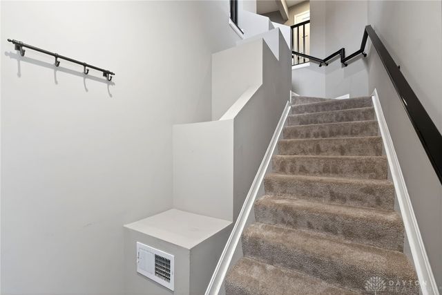 72 Pebble Brook Place, Springboro, OH 45066