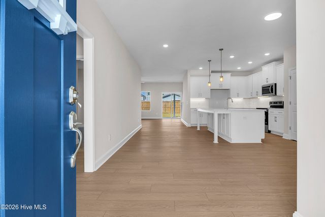 825 Red Sky Drive NE, Winnabow, NC 28479