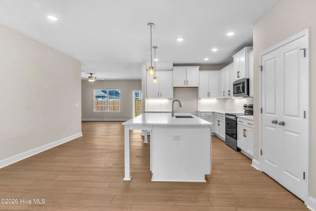 825 Red Sky Drive NE, Winnabow, NC 28479