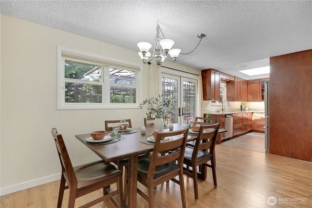 10157 NE 200th Street, Bothell, WA 98011