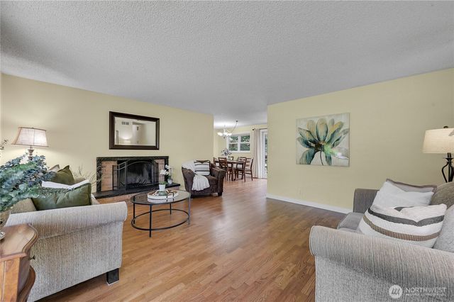 10157 NE 200th Street, Bothell, WA 98011