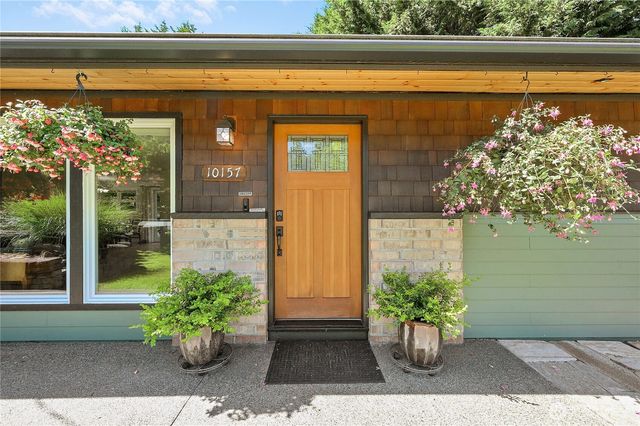 10157 NE 200th Street, Bothell, WA 98011