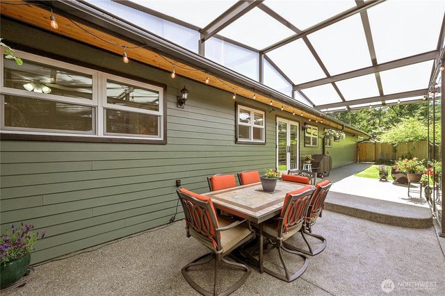 10157 NE 200th Street, Bothell, WA 98011