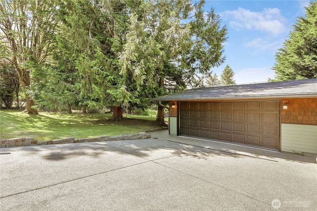 10157 NE 200th Street, Bothell, WA 98011