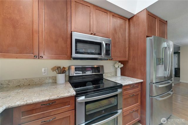 10157 NE 200th Street, Bothell, WA 98011