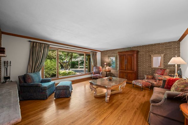 2285 Thorntree Lane, Palatine, IL 60067