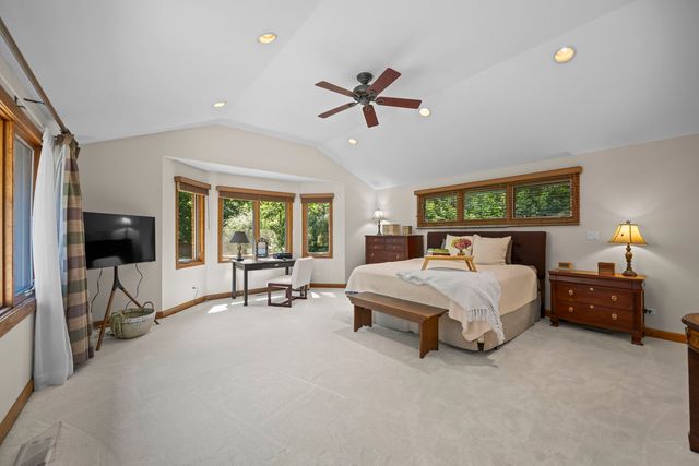2285 Thorntree Lane, Palatine, IL 60067