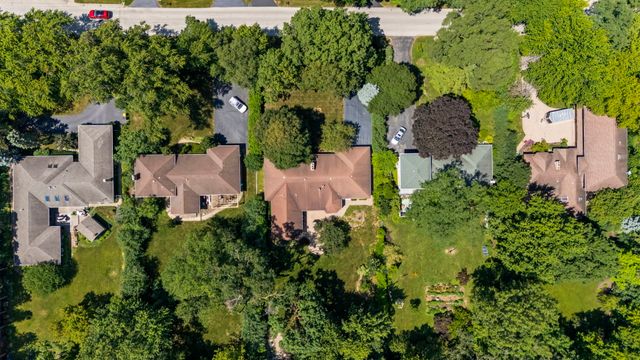 2285 Thorntree Lane, Palatine, IL 60067