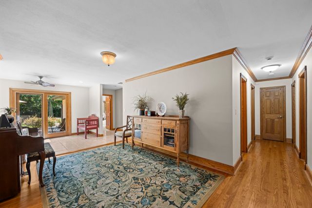 2285 Thorntree Lane, Palatine, IL 60067
