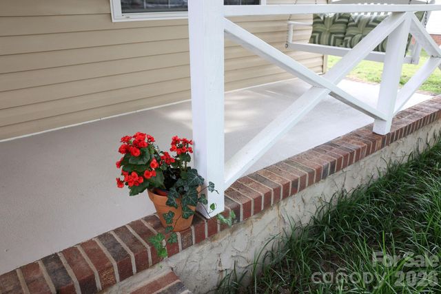317 Devine Avenue, Belmont, NC 28012