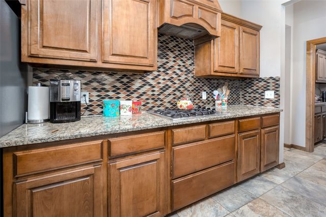 6813 Chelsey Lane, Oklahoma City, OK 73132